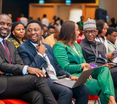 Asistentes en el público de Africa Blockchain Festival 2025